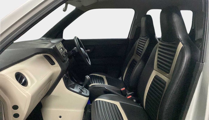 2022 Maruti New Wagon-R VXI 1.0 AMT, Petrol, Automatic, 28,785 km, Right Side Front Door Cabin