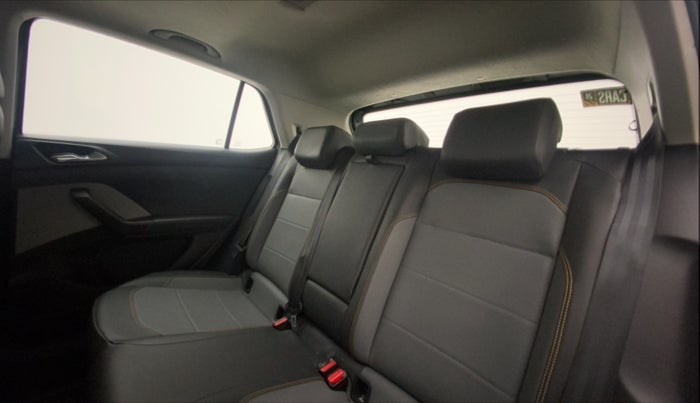 2021 Skoda KUSHAQ STYLE 1.0L TSI AT, Petrol, Automatic, 39,931 km, Right Side Rear Door Cabin