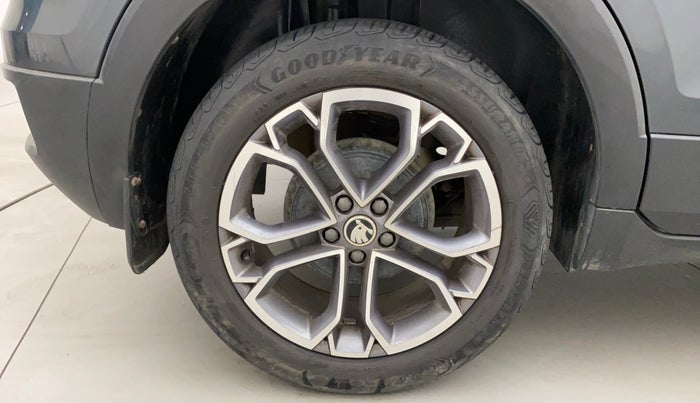 2021 Skoda KUSHAQ STYLE 1.0L TSI AT, Petrol, Automatic, 39,931 km, Right Rear Wheel
