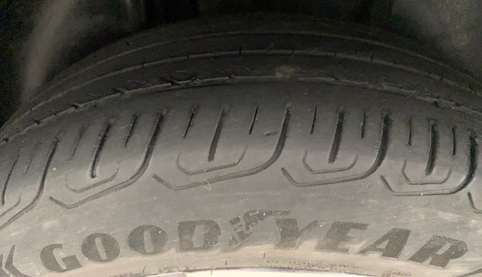 2021 Skoda KUSHAQ STYLE 1.0L TSI AT, Petrol, Automatic, 39,931 km, Right Rear Tyre Tread
