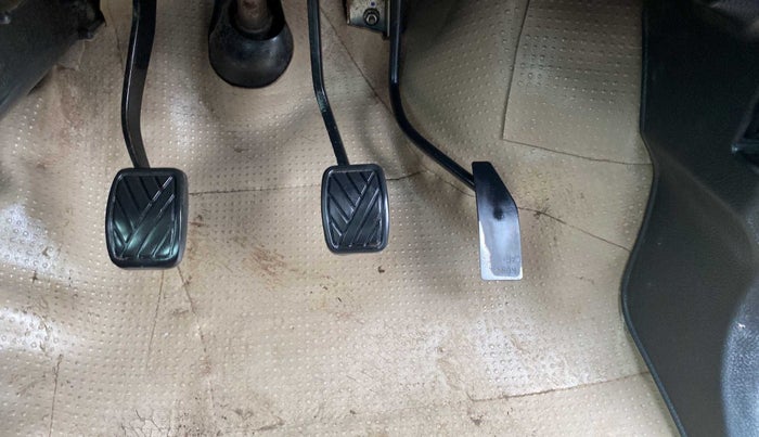 2015 Maruti Wagon R 1.0 LXI CNG, CNG, Manual, 86,863 km, Pedals