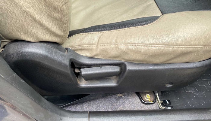 2019 Maruti Alto VXI, Petrol, Manual, 8,064 km, Driver Side Adjustment Panel