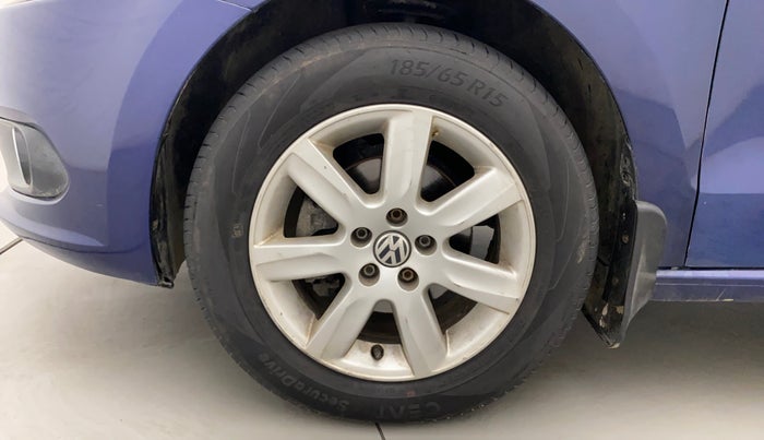 2012 Volkswagen Vento HIGHLINE DIESEL 1.6, Diesel, Manual, 84,928 km, Left Front Wheel