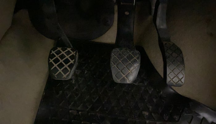 2012 Volkswagen Vento HIGHLINE DIESEL 1.6, Diesel, Manual, 84,928 km, Pedals