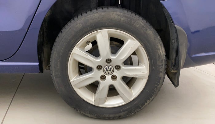 2012 Volkswagen Vento HIGHLINE DIESEL 1.6, Diesel, Manual, 84,928 km, Left Rear Wheel