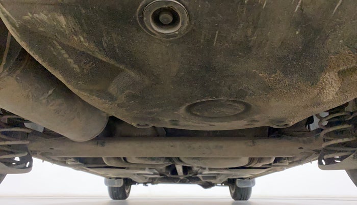 2012 Volkswagen Vento HIGHLINE DIESEL 1.6, Diesel, Manual, 84,928 km, Rear Underbody