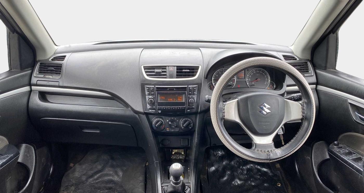 2016 Maruti Swift VXI, Petrol, Manual, 71,405 km, Dashboard