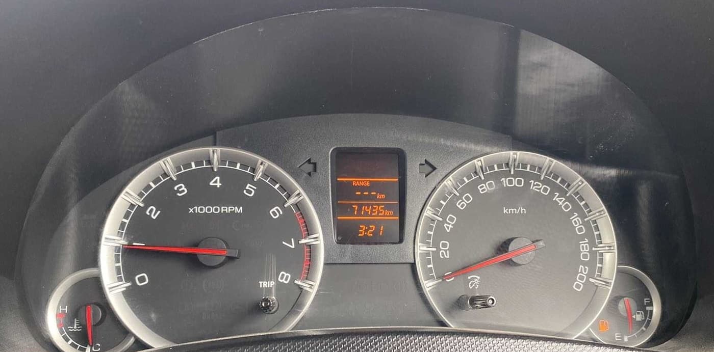 2016 Maruti Swift VXI, Petrol, Manual, 71,405 km, Odometer Image