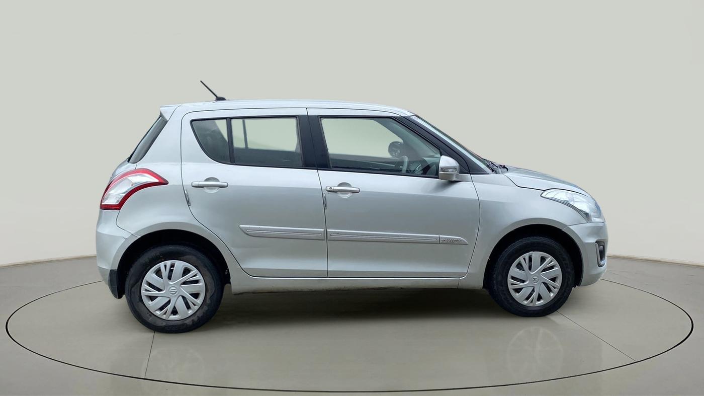 2016 Maruti Swift VXI, Petrol, Manual, 71,405 km, Right Side
