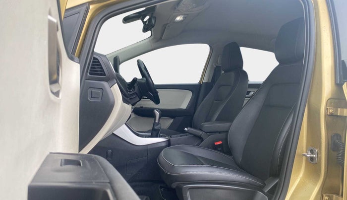 2022 Tata ALTROZ XZ PLUS PETROL, Petrol, Manual, 19,462 km, Right Side Front Door Cabin