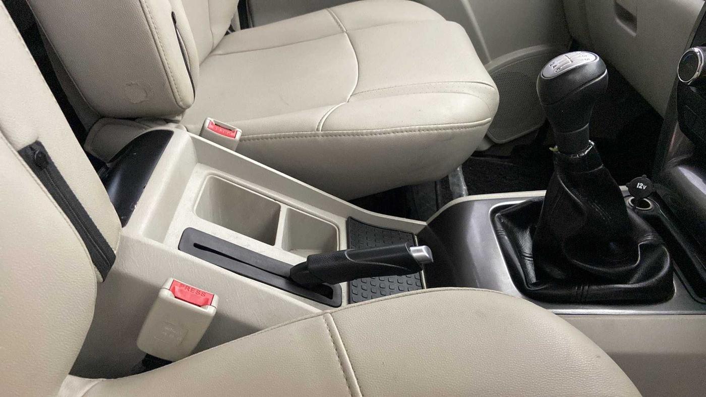 2022 Mahindra Scorpio S9, Diesel, Manual, 49,679 km, Gear Lever