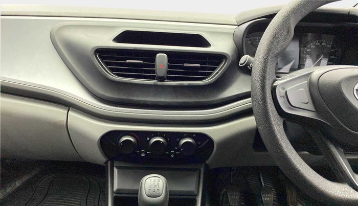 2021 Tata ALTROZ XE PETROL, Petrol, Manual, 35,530 km, Air Conditioner