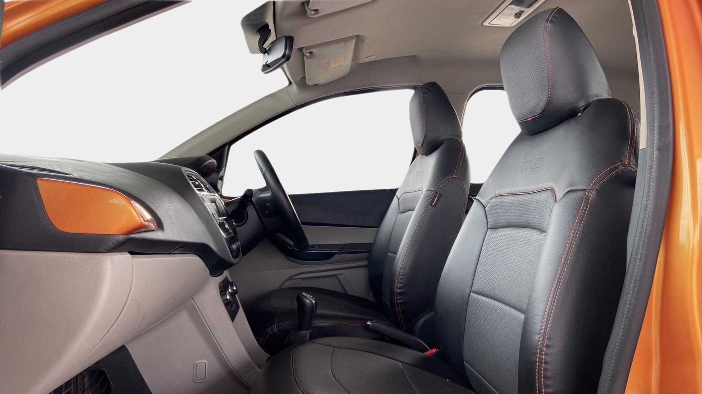 2016 Tata Tiago XZ PETROL, Petrol, Manual, 37,466 km, Right Side Front Door Cabin