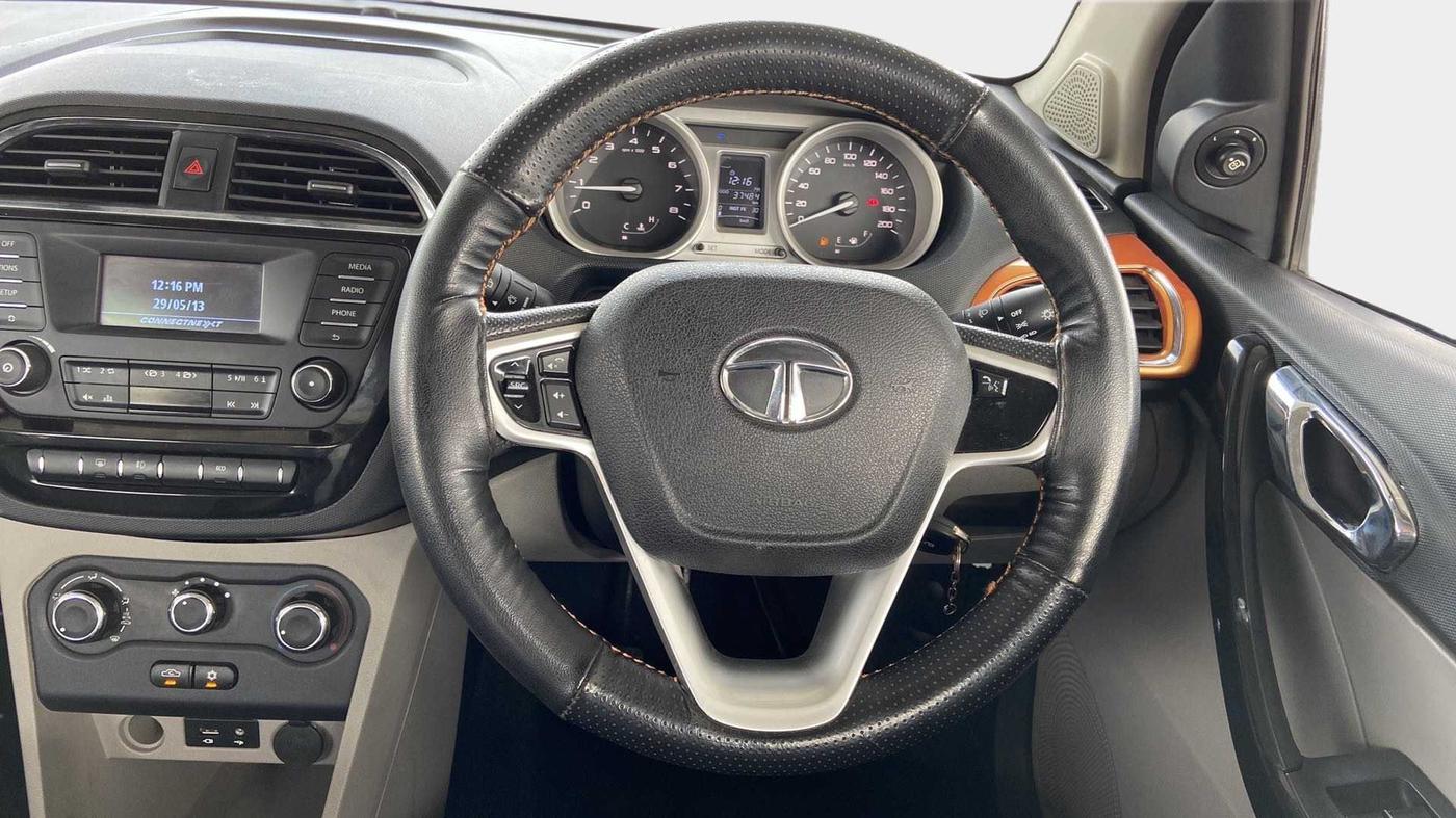 2016 Tata Tiago XZ PETROL, Petrol, Manual, 37,466 km, Steering Wheel Close Up