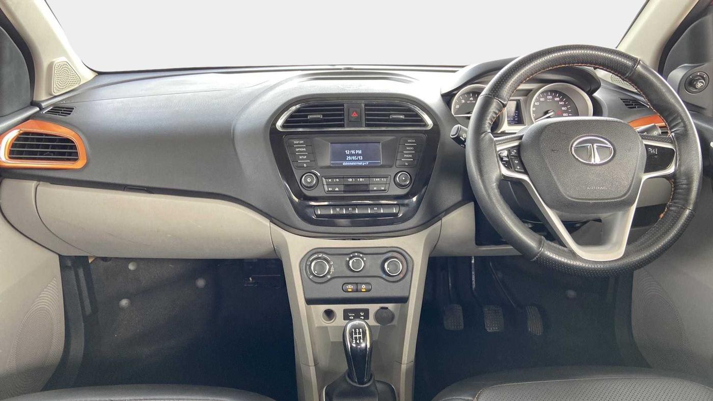 2016 Tata Tiago XZ PETROL, Petrol, Manual, 37,466 km, Dashboard
