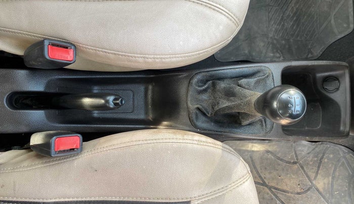 2015 Hyundai Eon MAGNA +, Petrol, Manual, 35,817 km, Gear Lever