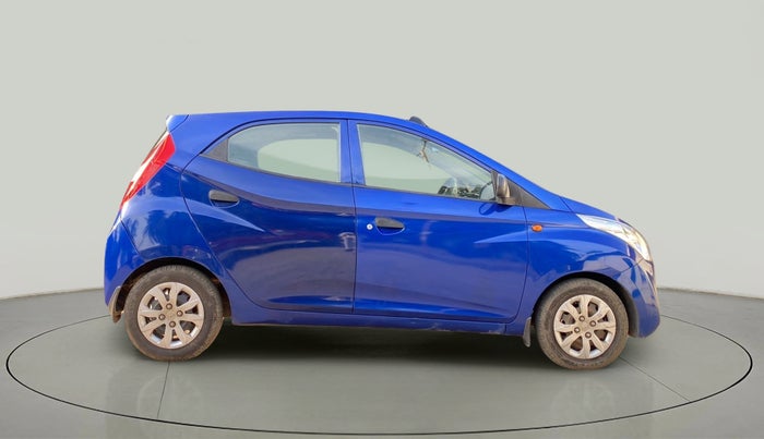 2015 Hyundai Eon MAGNA +, Petrol, Manual, 35,817 km, Right Side