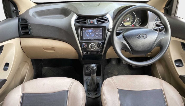 2015 Hyundai Eon MAGNA +, Petrol, Manual, 35,817 km, Dashboard