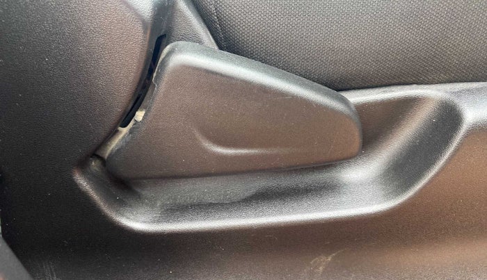 2018 Datsun Redi Go S 1.0, Petrol, Manual, 35,098 km, Driver Side Adjustment Panel
