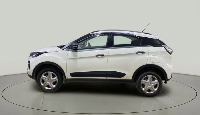 2022 Tata NEXON XM PETROL, Petrol, Manual, 5,838 km, Left Side