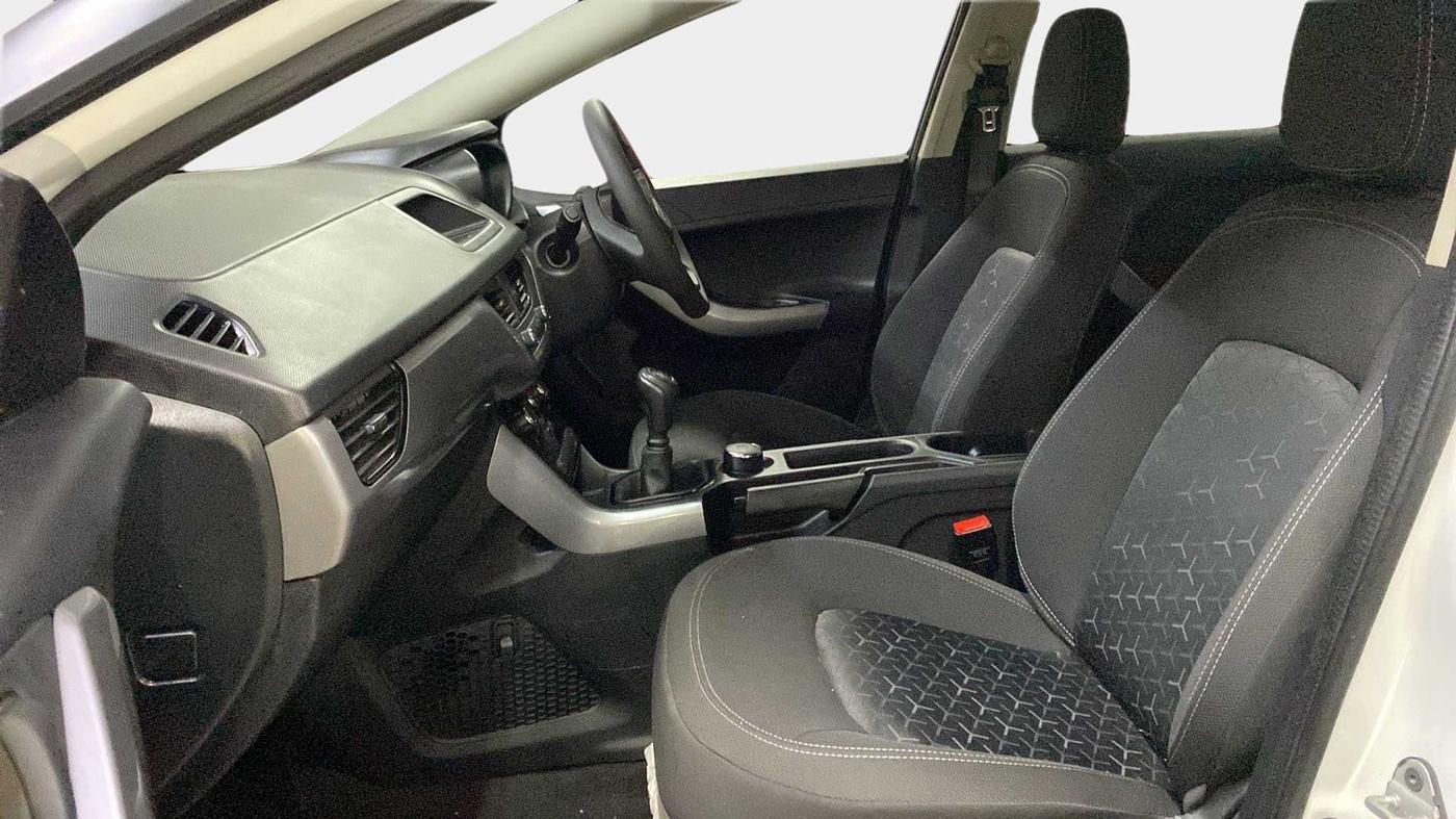 2022 Tata NEXON XM PETROL, Petrol, Manual, 5,838 km, Right Side Front Door Cabin
