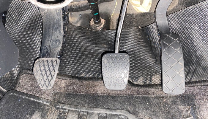 2022 MG ASTOR SHARP 1.5 MT, Petrol, Manual, 33,147 km, Pedals