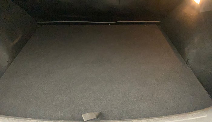 2022 MG ASTOR SHARP 1.5 MT, Petrol, Manual, 33,147 km, Boot Inside