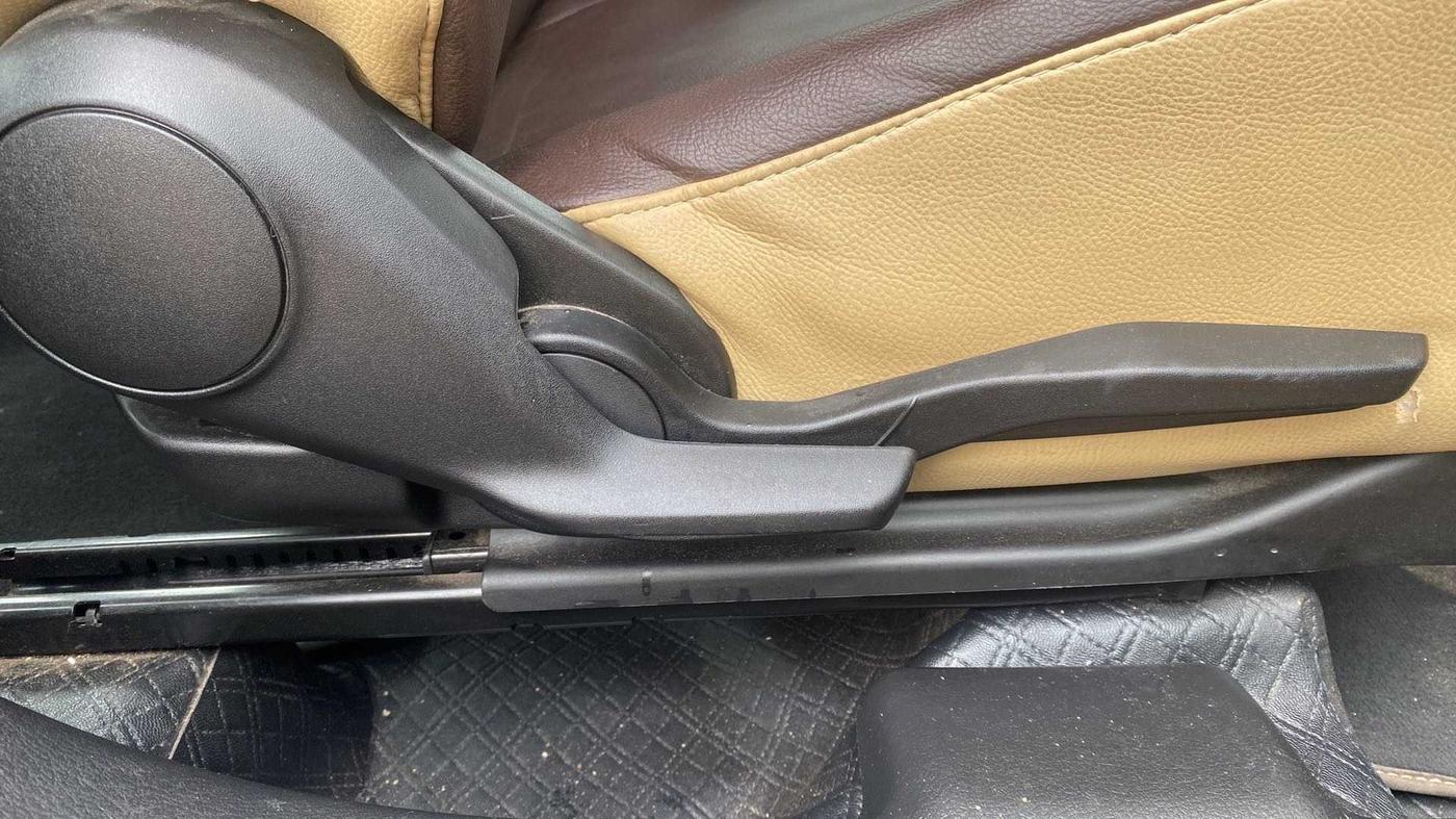 2021 Toyota Glanza G, Petrol, Manual, 21,442 km, Driver Side Adjustment Panel