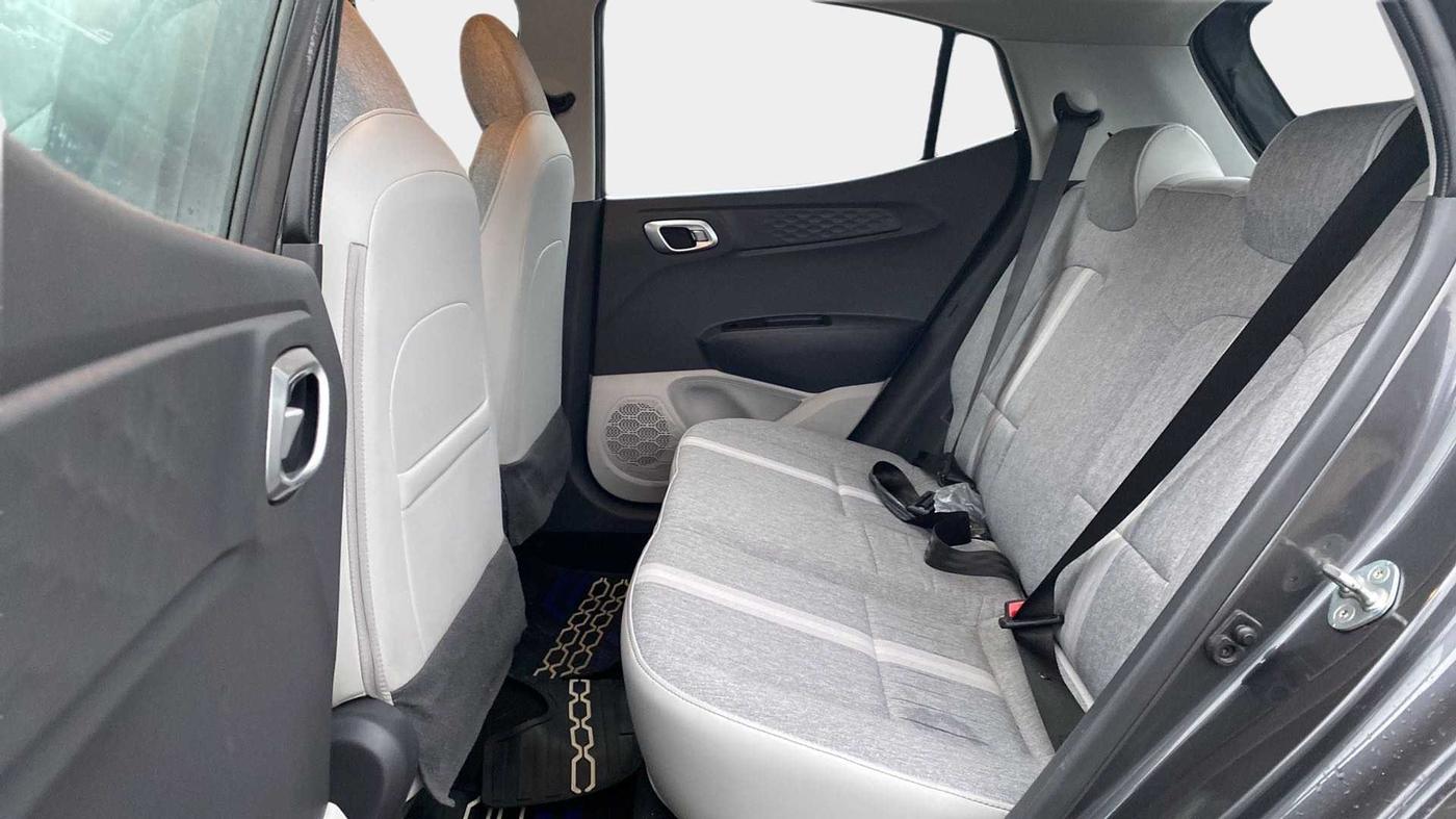 2022 Hyundai GRAND I10 NIOS SPORTZ AMT 1.2 KAPPA VTVT, Petrol, Automatic, 14,035 km, Right Side Rear Door Cabin