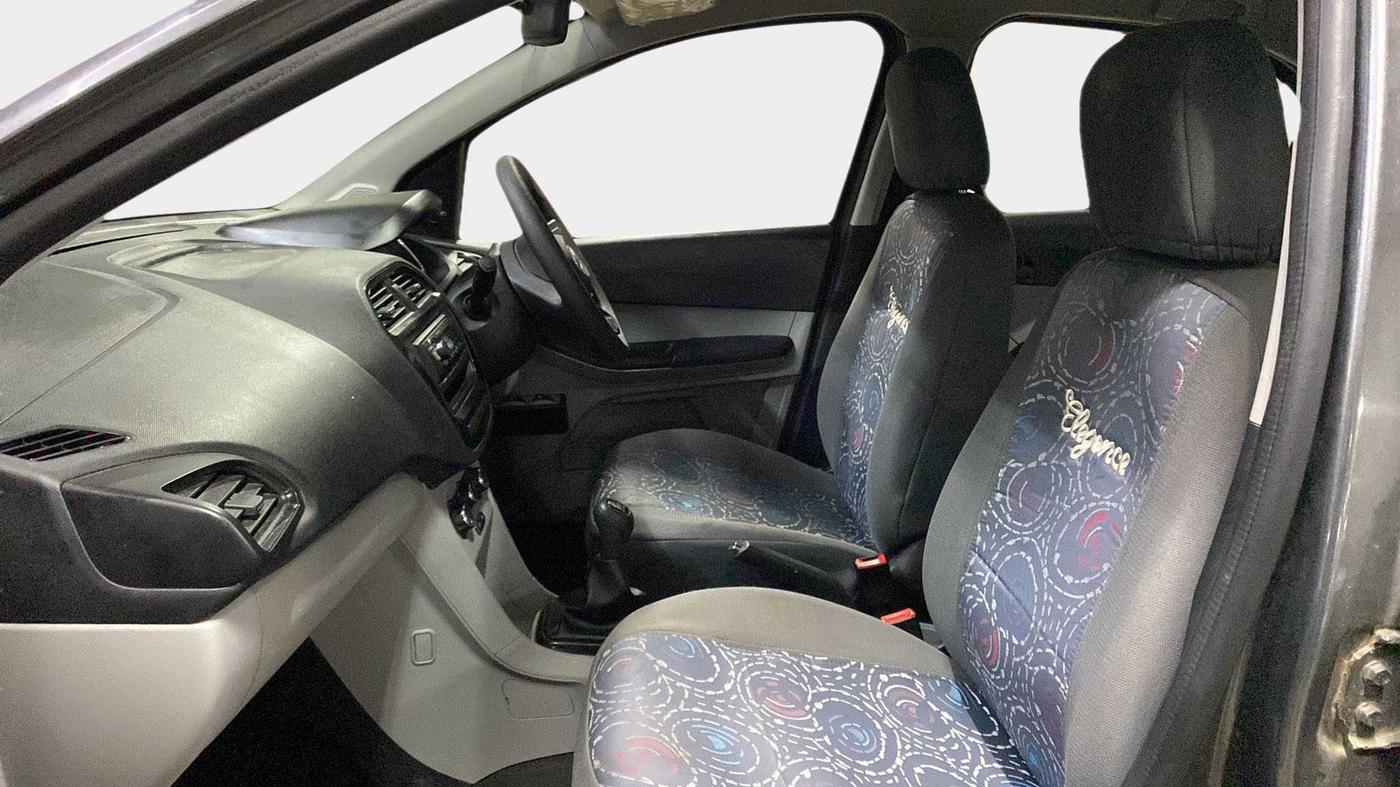 2021 Tata Tiago XE PETROL, Petrol, Manual, 10,232 km, Right Side Front Door Cabin