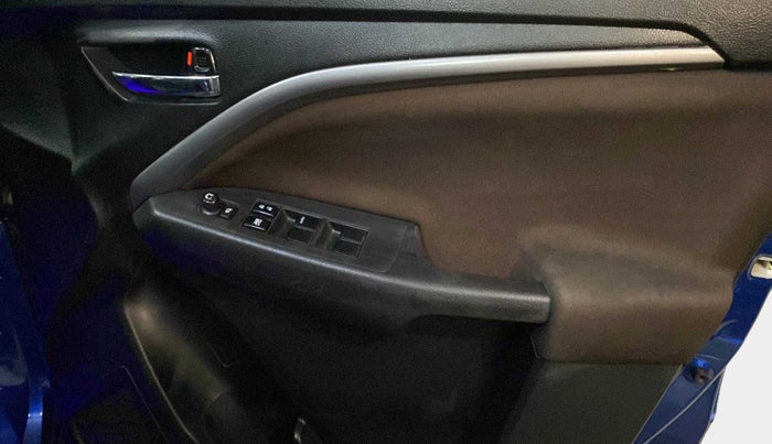 2022 Maruti BREZZA ZXI SMART HYBRID , Petrol, Manual, 18,995 km, Driver Side Door Panels Control