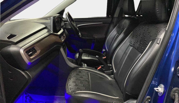 2022 Maruti BREZZA ZXI SMART HYBRID , Petrol, Manual, 18,995 km, Right Side Front Door Cabin