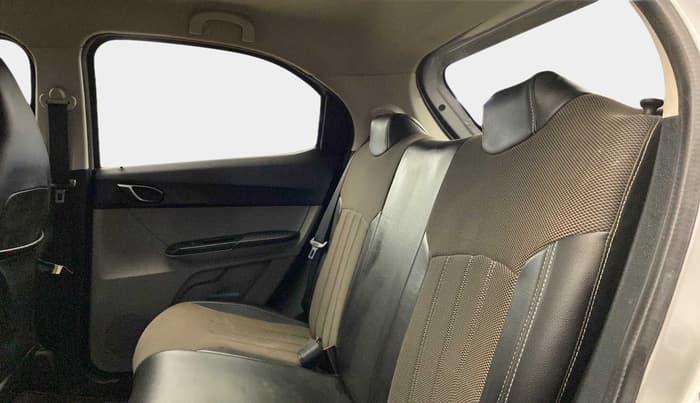 2017 Tata Tiago XM PETROL, Petrol, Manual, 16,851 km, Right Side Rear Door Cabin