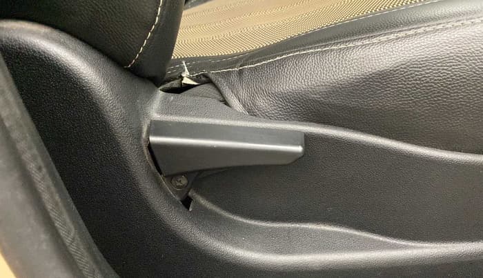 2017 Tata Tiago XM PETROL, Petrol, Manual, 16,851 km, Driver Side Adjustment Panel