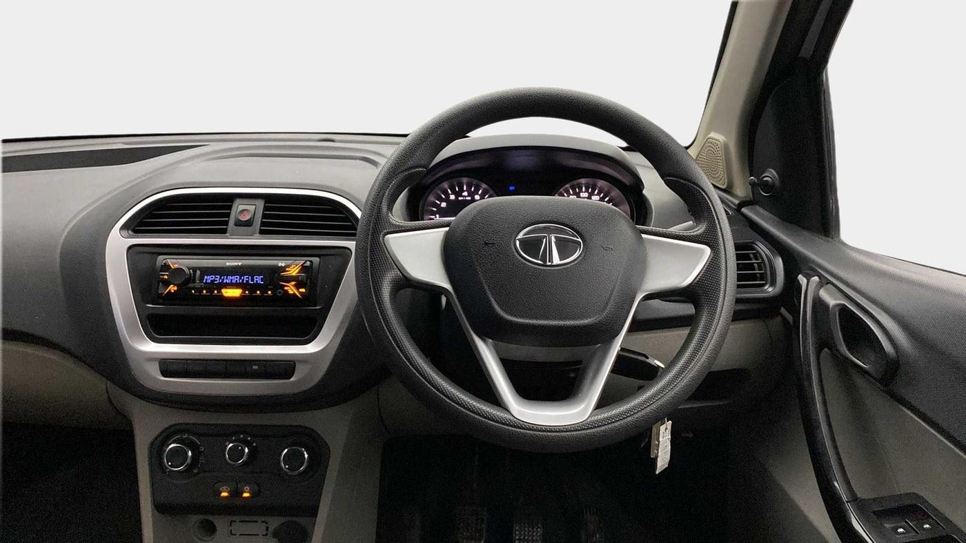 2017 Tata Tiago XM PETROL, Petrol, Manual, 16,851 km, Steering Wheel Close Up