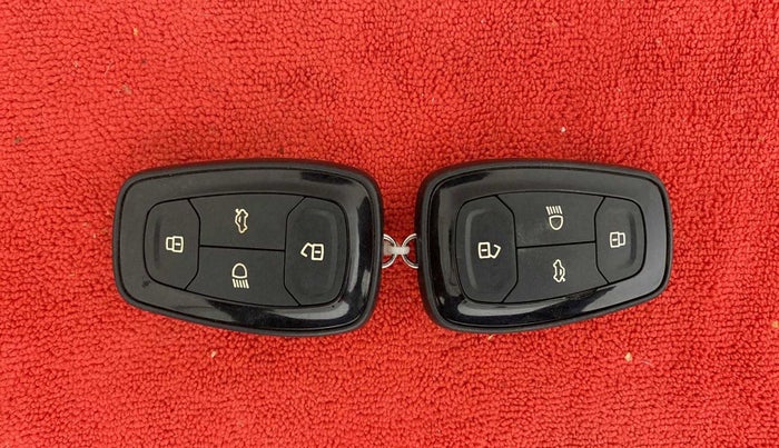 2020 Tata NEXON XZ PLUS PETROL, Petrol, Manual, 75,042 km, Lock system - Boot door not opening through lever