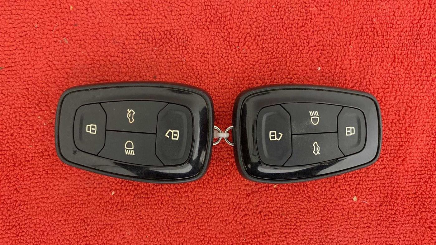 2020 Tata NEXON XZ PLUS PETROL, Petrol, Manual, 75,042 km, Key Close Up