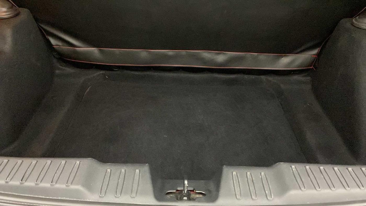 2021 Tata ALTROZ XZ PETROL, CNG, Manual, 37,608 km, Boot Inside