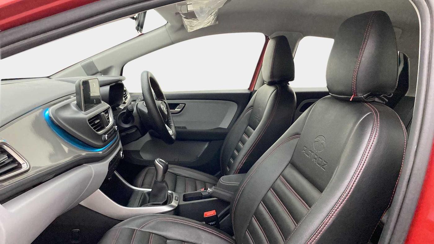2021 Tata ALTROZ XZ PETROL, CNG, Manual, 37,608 km, Right Side Front Door Cabin