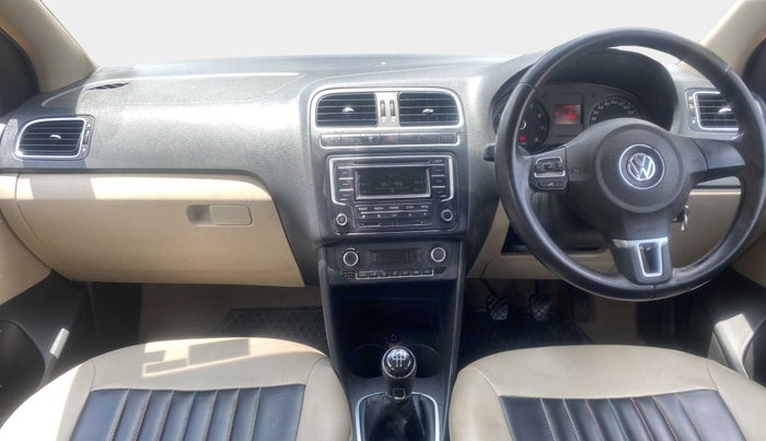 2014 Volkswagen Polo HIGHLINE1.2L, Petrol, Manual, 46,556 km, Dashboard