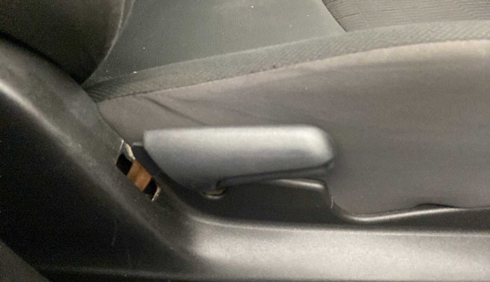 2021 Maruti Vitara Brezza VXI AT SHVS, Petrol, Automatic, 57,060 km, Driver Side Adjustment Panel