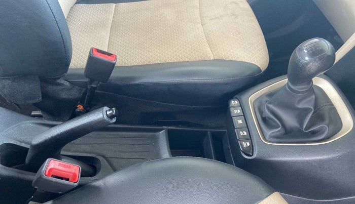 2021 Hyundai NEW SANTRO SPORTZ MT, Petrol, Manual, 18,715 km, Gear Lever