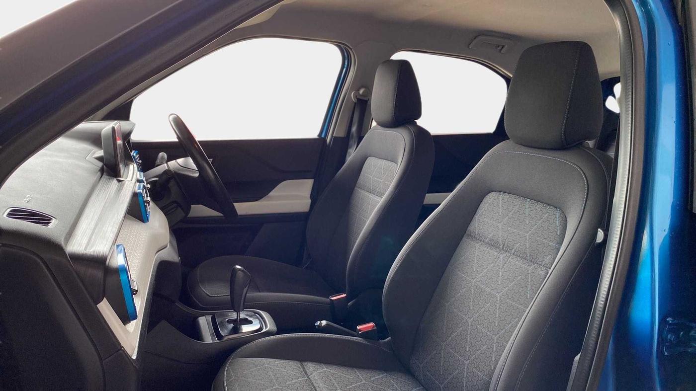 2021 Tata PUNCH CREATIVE  iRA PACK AMT, Petrol, Automatic, 43,292 km, Right Side Front Door Cabin