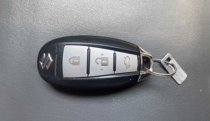 2016 Maruti Swift Dzire ZXI, Petrol, Manual, 57,272 km, Key Close Up