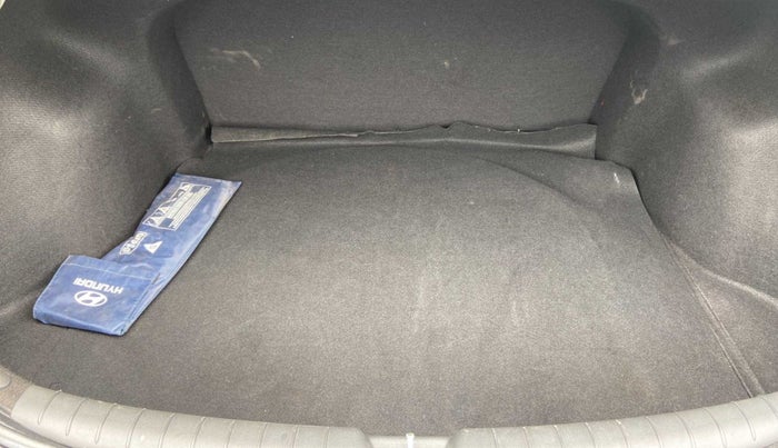 2019 Hyundai Verna 1.6 VTVT SX, Petrol, Manual, 27,239 km, Boot Inside