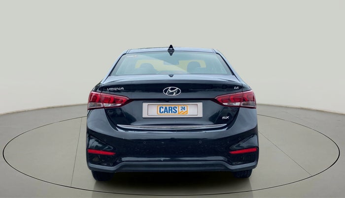 2019 Hyundai Verna 1.6 VTVT SX, Petrol, Manual, 27,239 km, Back/Rear
