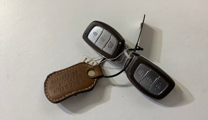 2016 Hyundai Creta SX PLUS AT 1.6 PETROL, Petrol, Automatic, 93,925 km, Key Close Up