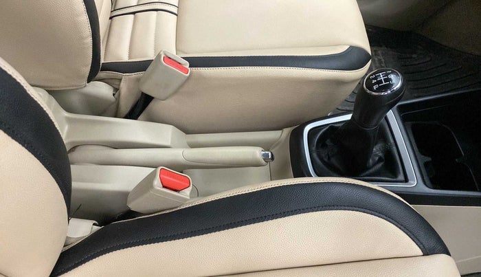 2022 Maruti Dzire ZXI CNG, CNG, Manual, 47,217 km, Gear Lever