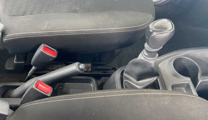 2018 Datsun Redi Go A, Petrol, Manual, 46,842 km, Gear Lever