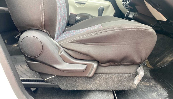 2021 Maruti IGNIS ZETA 1.2 AMT, Petrol, Automatic, 14,619 km, Driver Side Adjustment Panel